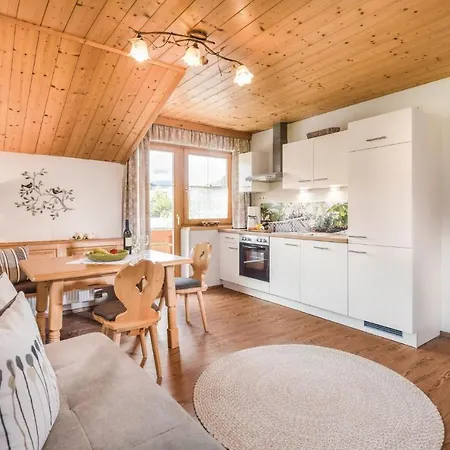 Schoene Dorfgas * ドルフガシュタイン